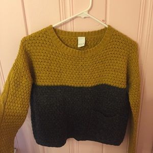 Mustard/grey knit sweater